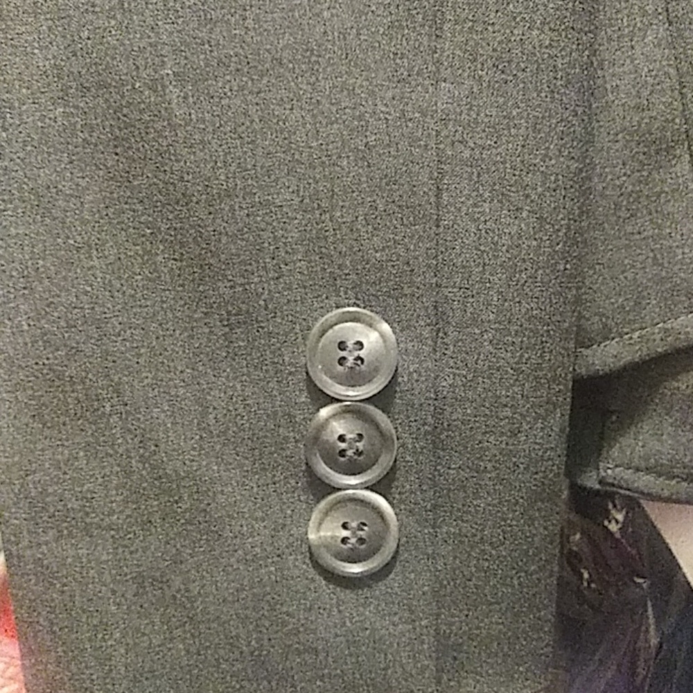 Blazer - Picture 4 of 4
